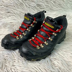 Dunham wafflestomper hiking boots, black leather, vibram sole, men’s size 9.5.